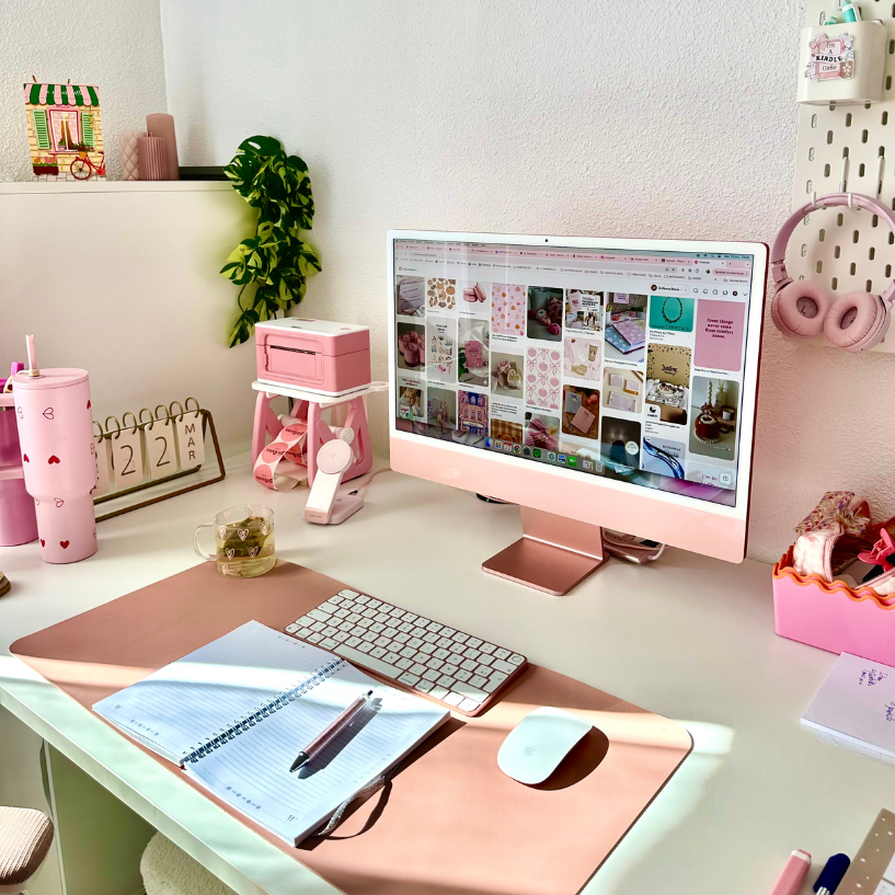 carnet d'organisation pour prioriser ses tâches et être efficace, posé sur un bureau 